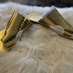 +NEW+ Low Heel Wedge Bootie by Mia