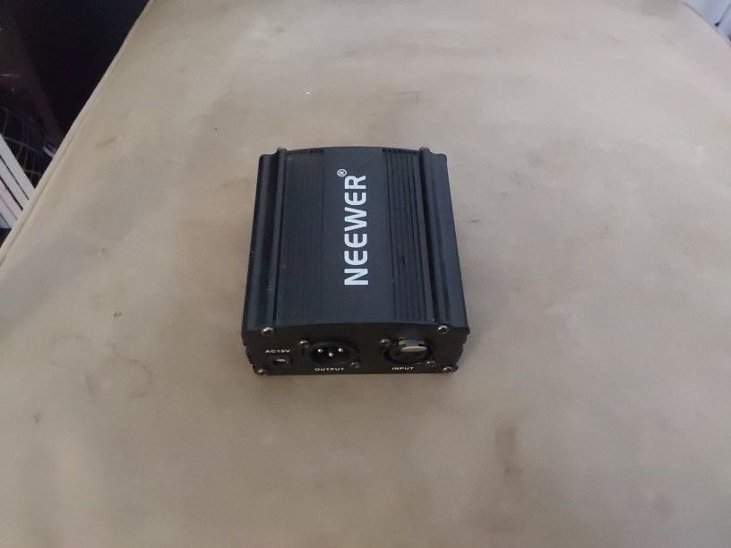 Neewer NW-100 48V Phantom Power Supply