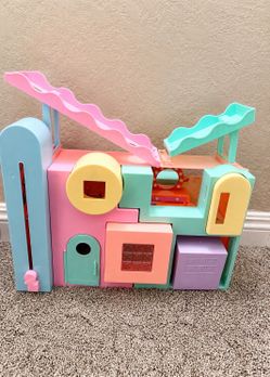 LOL mini house