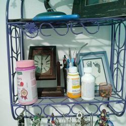 Deep Purple Metal Hanging shelf