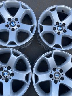 BMW x5  wheels (4)  size18 ‘  2002-2006