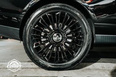 AB049BX22952830 PREMIER 22X9.5 5X120/5 74 +30 G-BLK