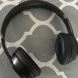 Beats Solo 4 