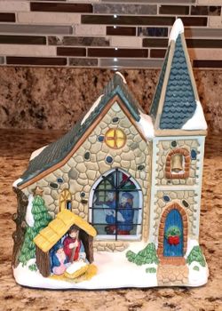 Carole Towne 2000 Collection
The Village Chapel with 3D View Inside