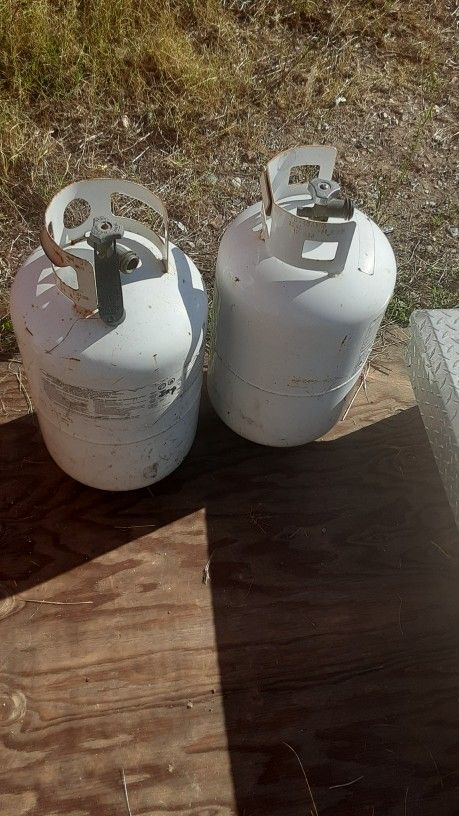 3x 30 LB. Lp Tanks