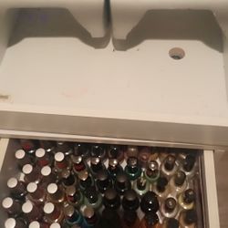 Nail Painting Set Up , Mobile Set Up For Door To Door 