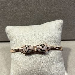 Gold bangle bracelet