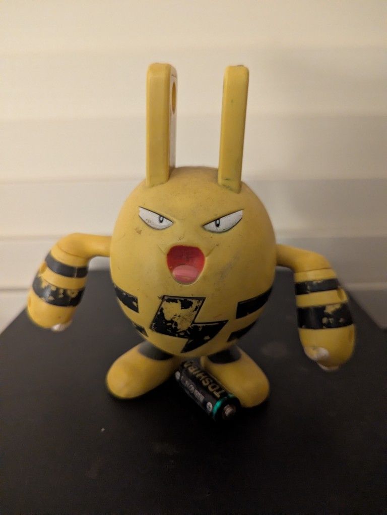 Pokémon Poket Monster ELEKID Battery Operated Action Figure TOMY Untested