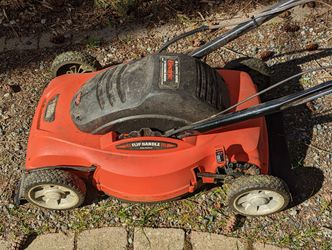 Black & Decker MM575 Lawn Hog 18-Inch 12 amp Electric Mulching Mower for  Sale in Oceanside, CA - OfferUp