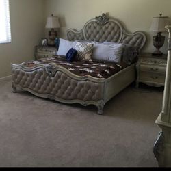 3 Piece King Size Bedroom Set And A LAMP INCLUDED 