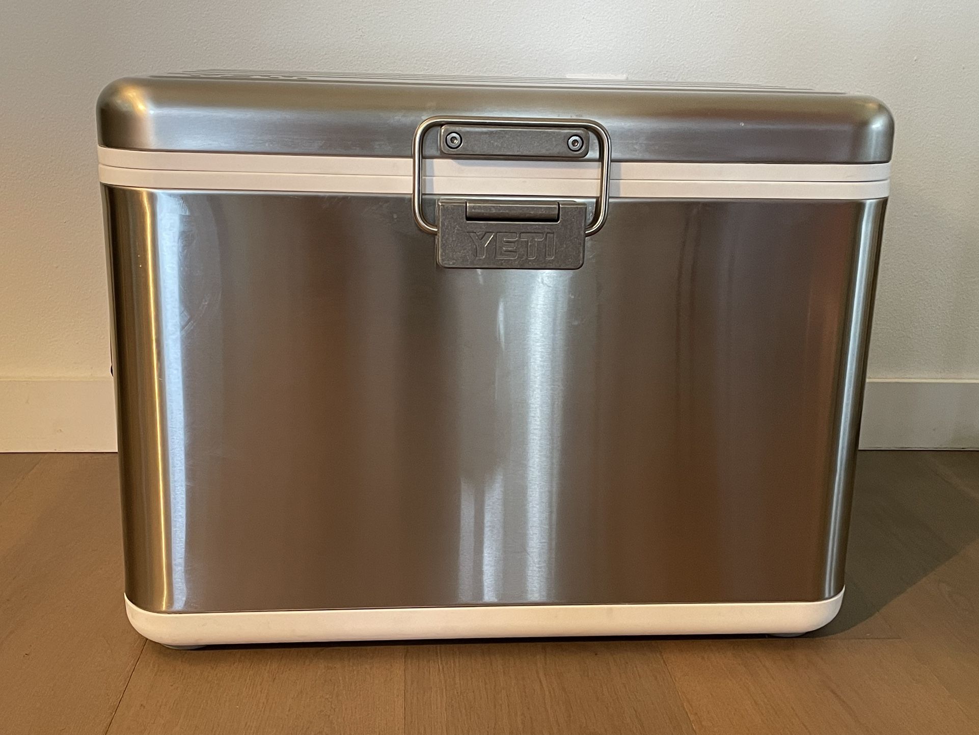 YETI V Series Stainless Steel Cooler