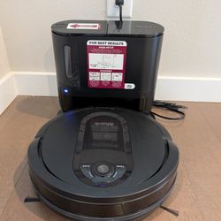 Shark Self Empty Vacuum Robot