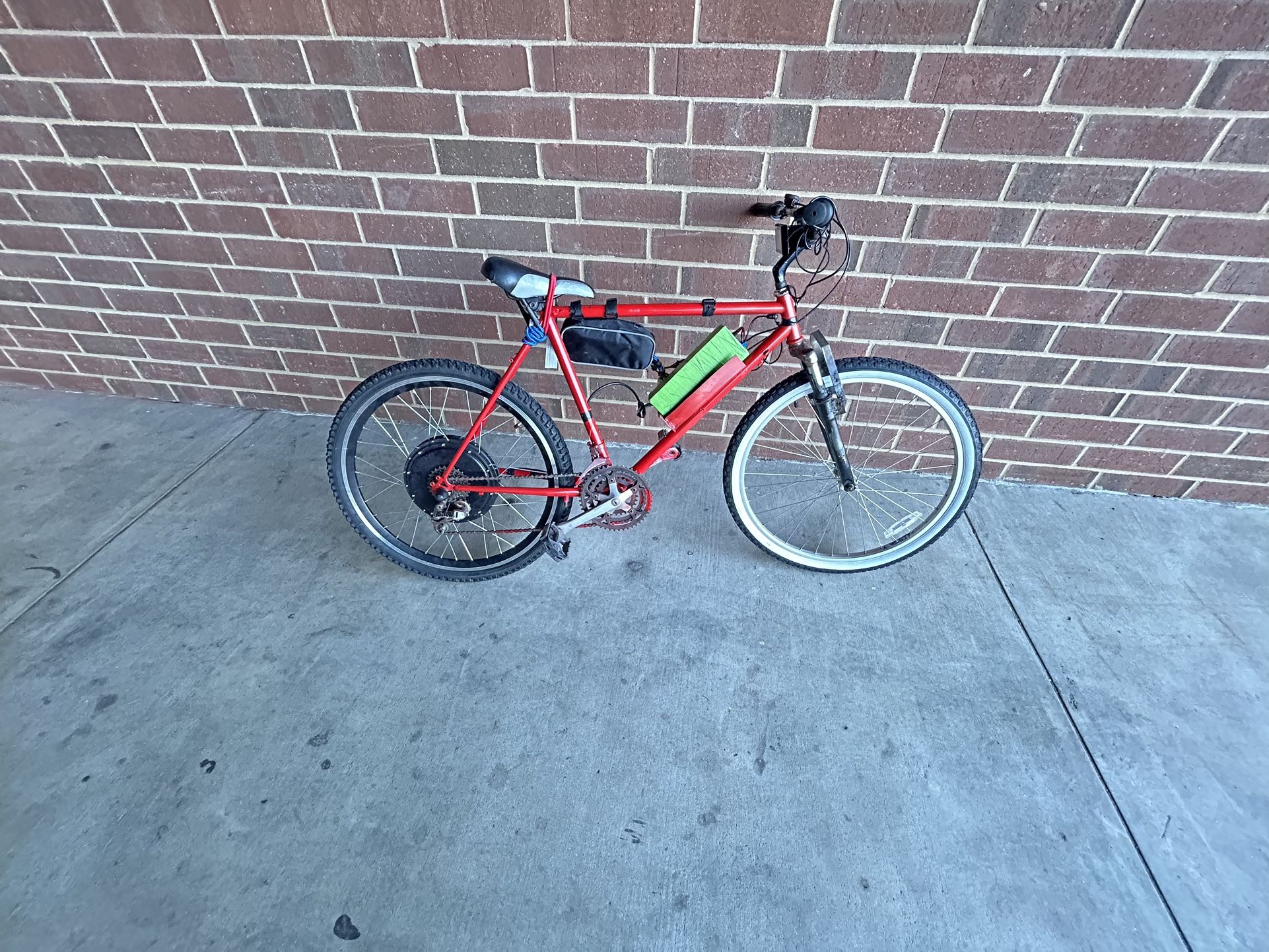 ***E-Bike 22mph Top Speed 400$**