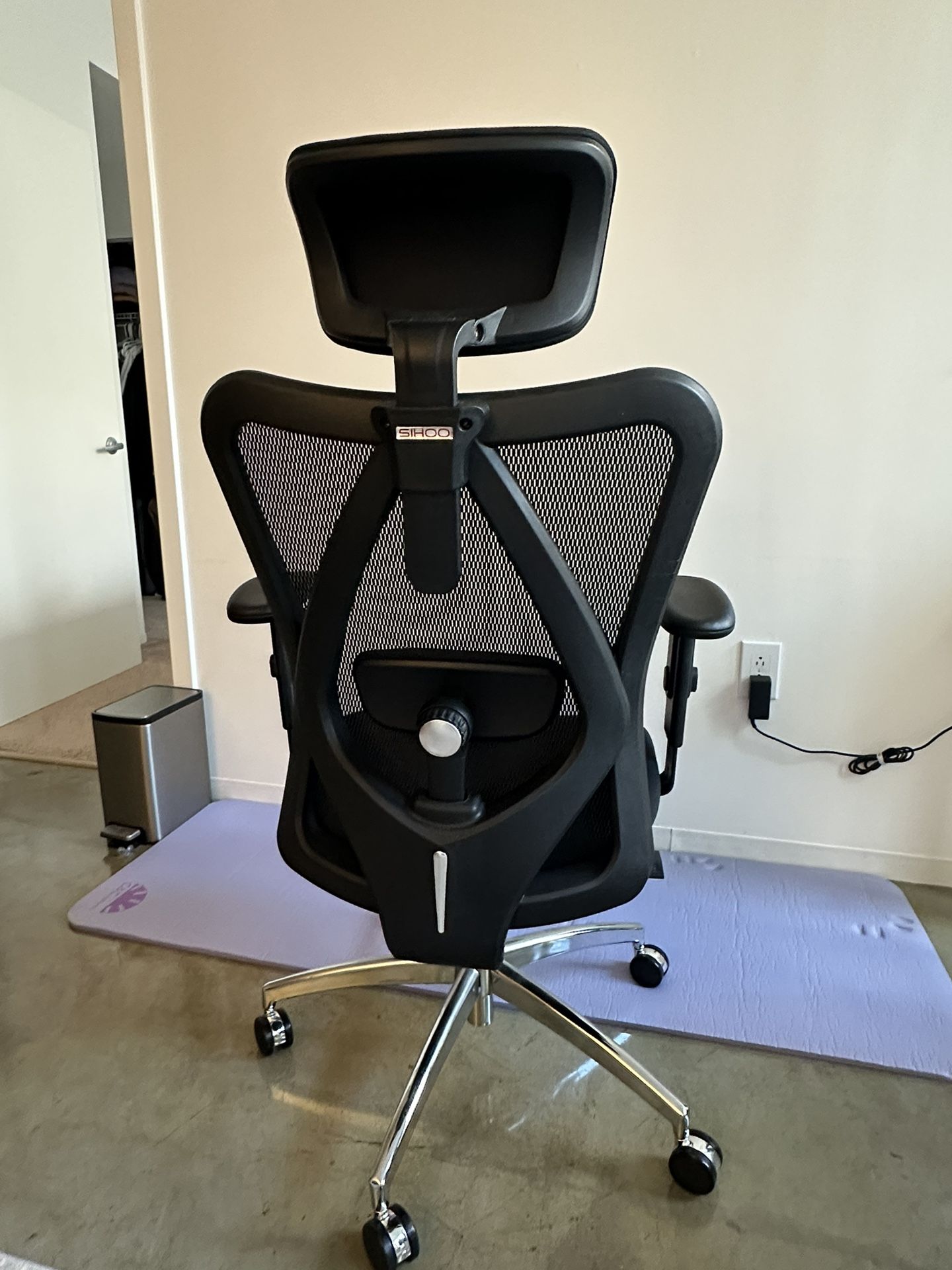desk chair