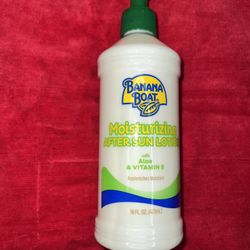 Banana Boat Moisturizing After Sun Lotion with Aloe & Vitamin E. 