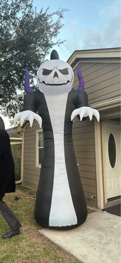 Halloween inflatable