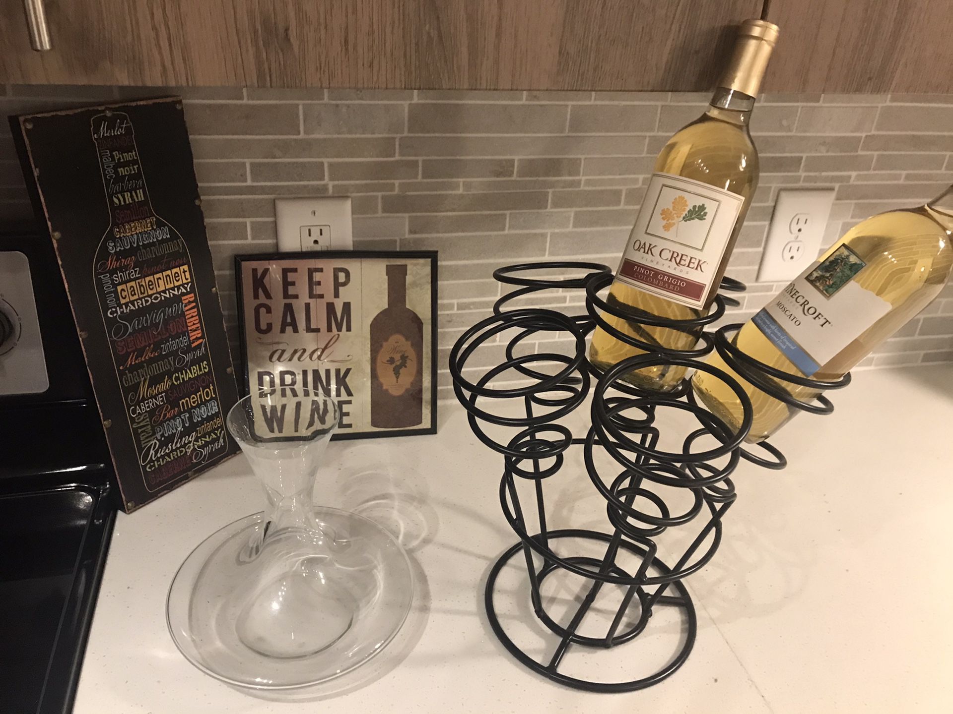 Cute Wine rack, decanter, wine art/decor, free wine