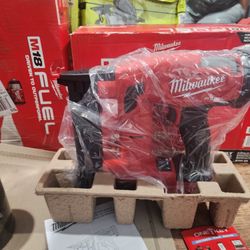 Millwake Staple Gun 18g New In Box $220