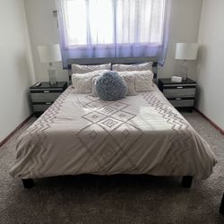 Complete Queen Bedroom Set w/ Mattress