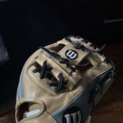 Infield A2000 Baseball/softball glove 