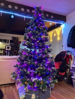 7ft Artificial Snow-Flocked Christmas Tree with Pine Cones