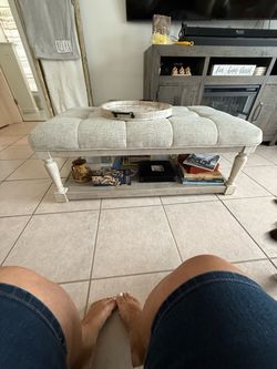 Coffee table/ottoman