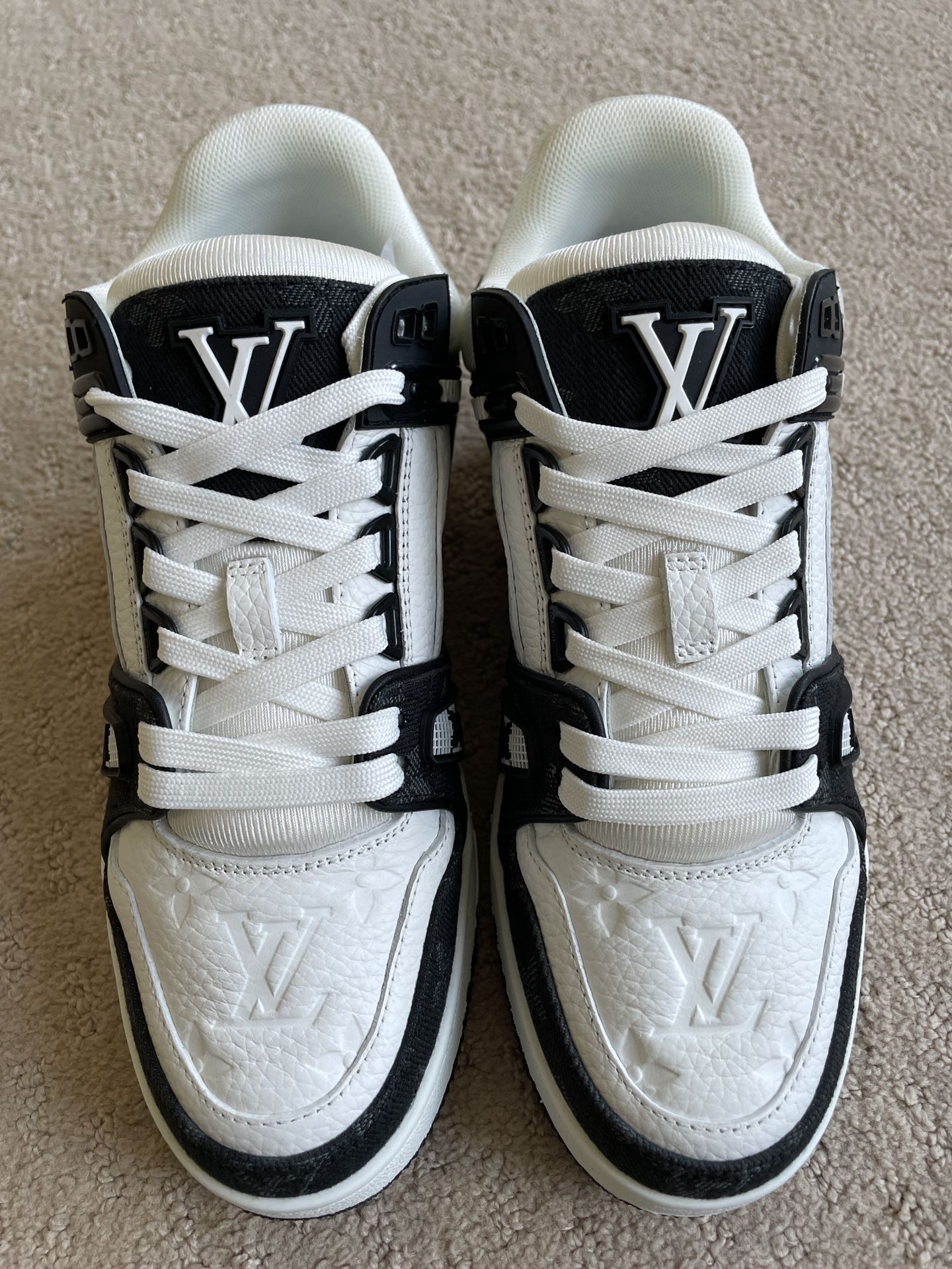 Women's New Louis Vuitton Virgil Abloh Denim Sneakers Size 7 for Sale in  Beverly Hills, CA - OfferUp