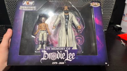 Ringside collectibles exclusive Brodie Lee