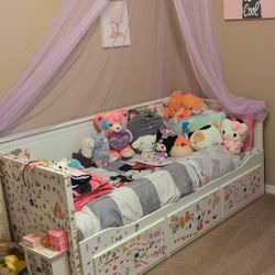 White IKEA Day Bed
