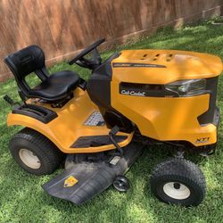 Cub cadet Tractor