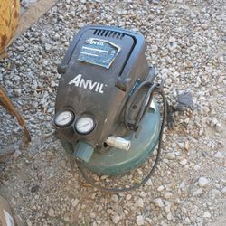 2 Gal Air Compressor 