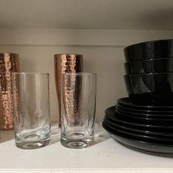 Dish Set, Black, 2 Copper Cups