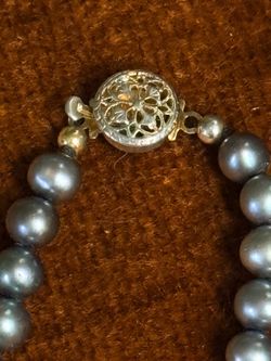 Vintage Hand-Knotted Dark Silver Grey Pearl Strand Filigree Clasp Necklace