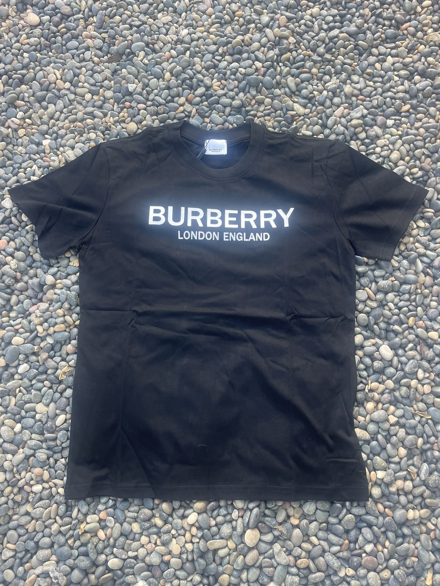 black burberry T shirt 