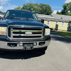 2006 Ford F350 AWD Low Mileage 