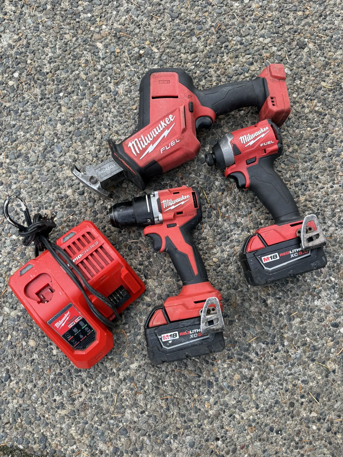 Milwaukee M18 Fuel Drill Set