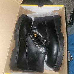 Sketchers  Men’s Work Boots Size 7 