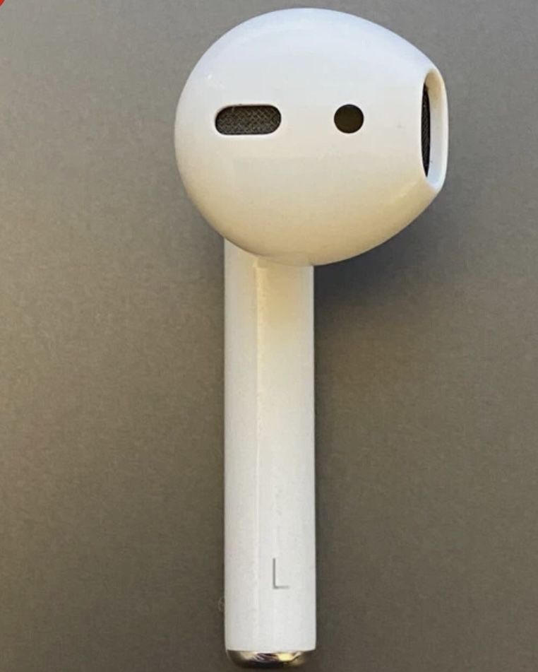 left Apple AirPod Gen1