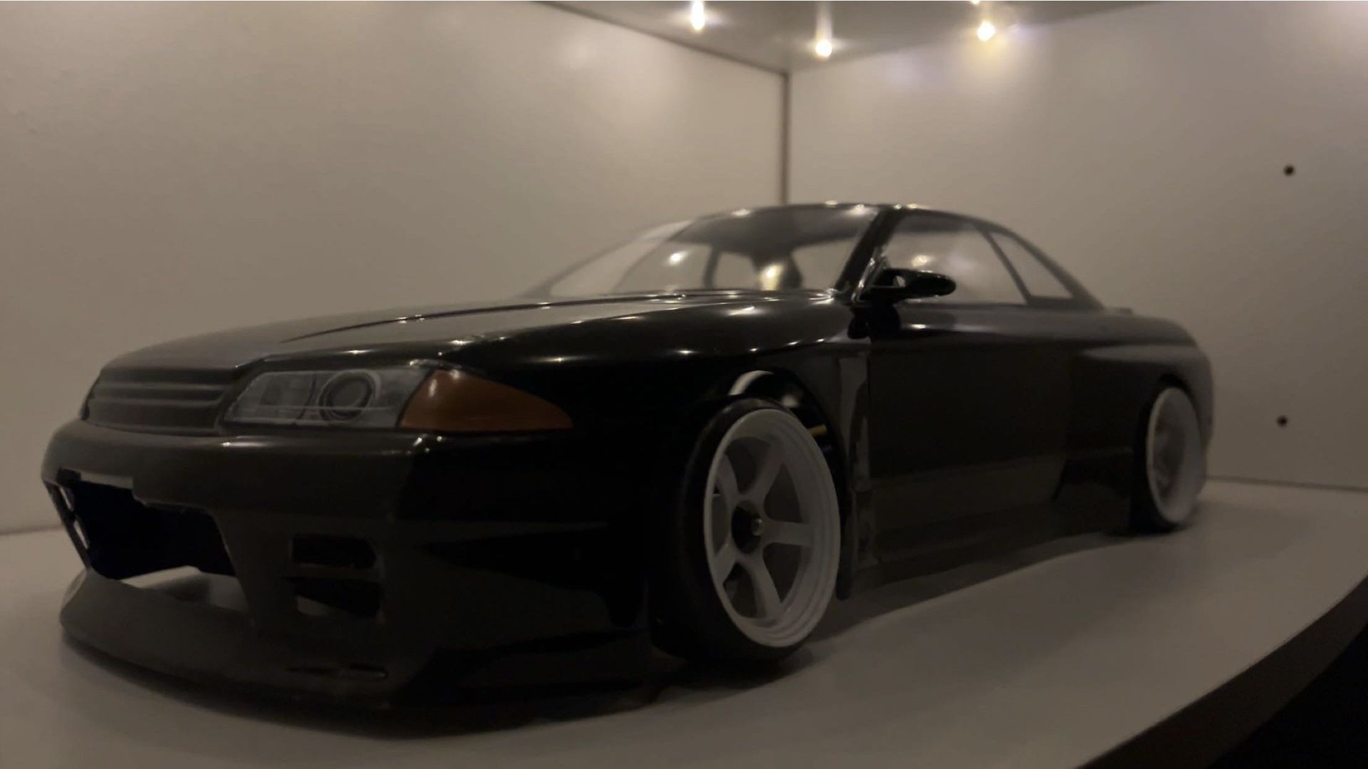 1/10 RC Drift R32 Skyline Body