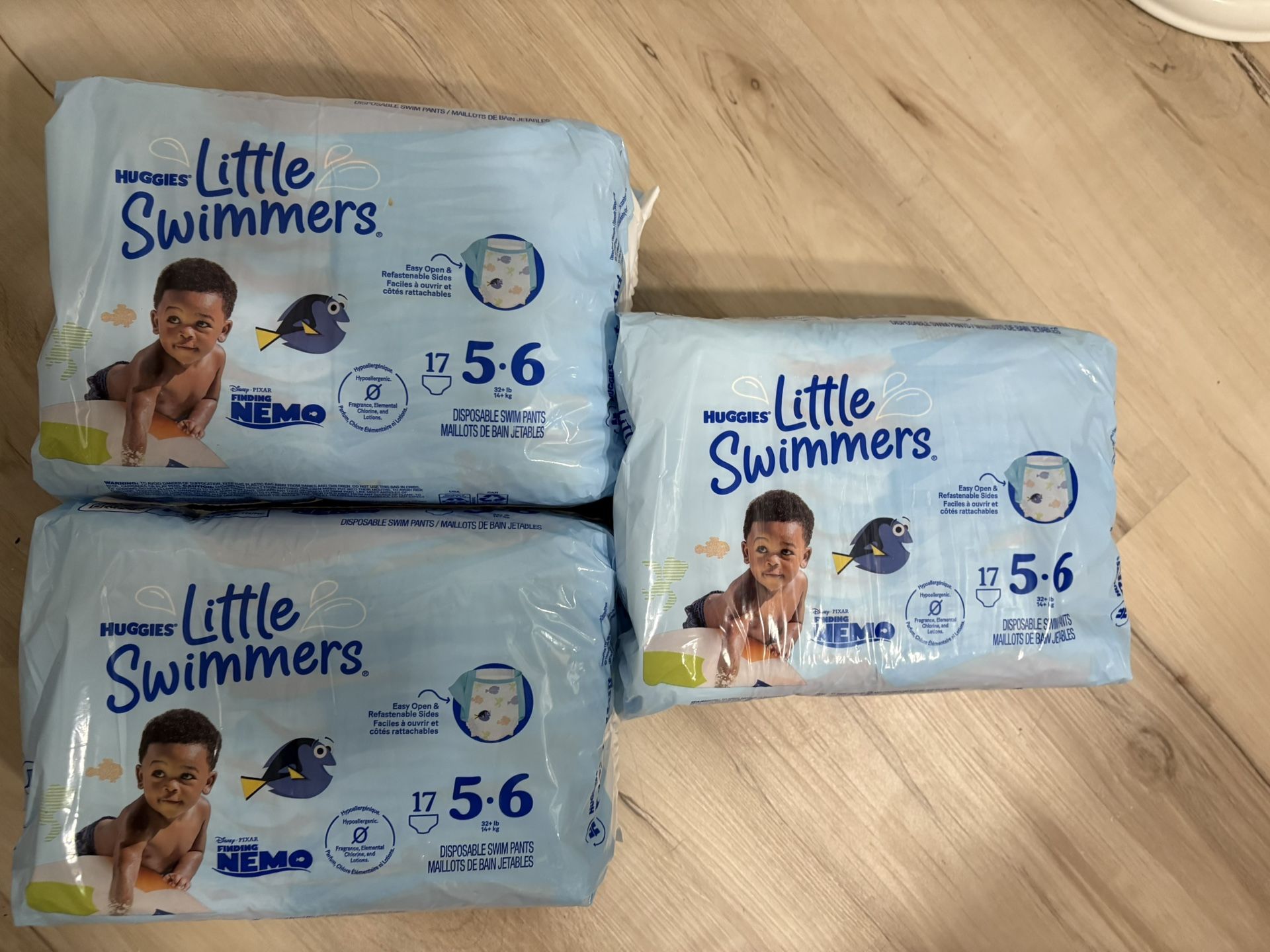 Huggies Little Swimmers Disposable Swim Diapers, Size 5-6 (32+ lbs), 51 Count