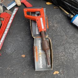 Remington Power Fastener Gun With Fasteners