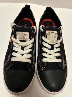 Ladies size 9 Anika C Canvas Sneakers