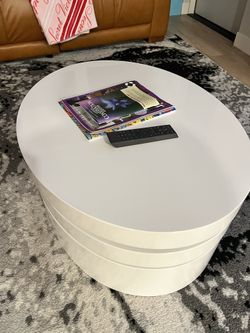 Jaydon Single Rotating Coffee Table by Latitude Run® – Glossy White