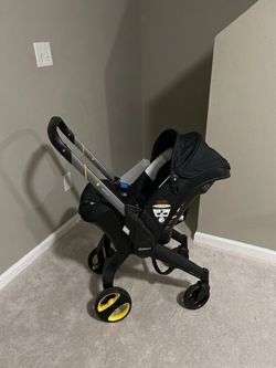 Doona Stroller ( NO BASE )