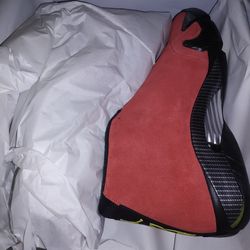 Ferrari 14s