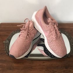 Nike Women's Pink Running Shoes 🌸   