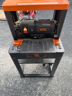 WEN Thickness Planer with Stand