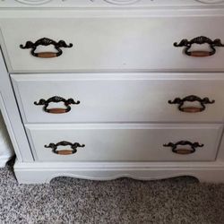  4 Drawers Wood Dresser 