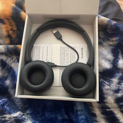 Headphones 