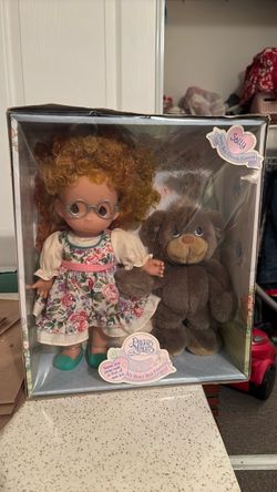 Precious Moments Sally doll, 1998, unopened in box.    Special Star series mark on foot.